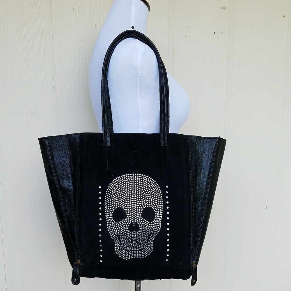 Faux leather black skull bag tote.